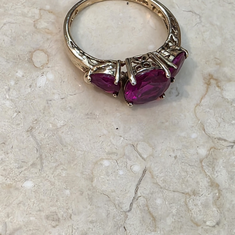 Elegant 925 Gold Ring with Pink Stones